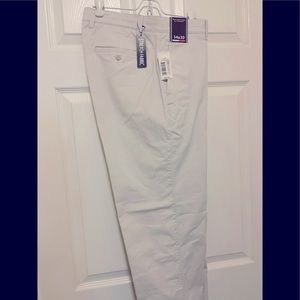 Dillard’s Roundtree &Yorke Chino pants